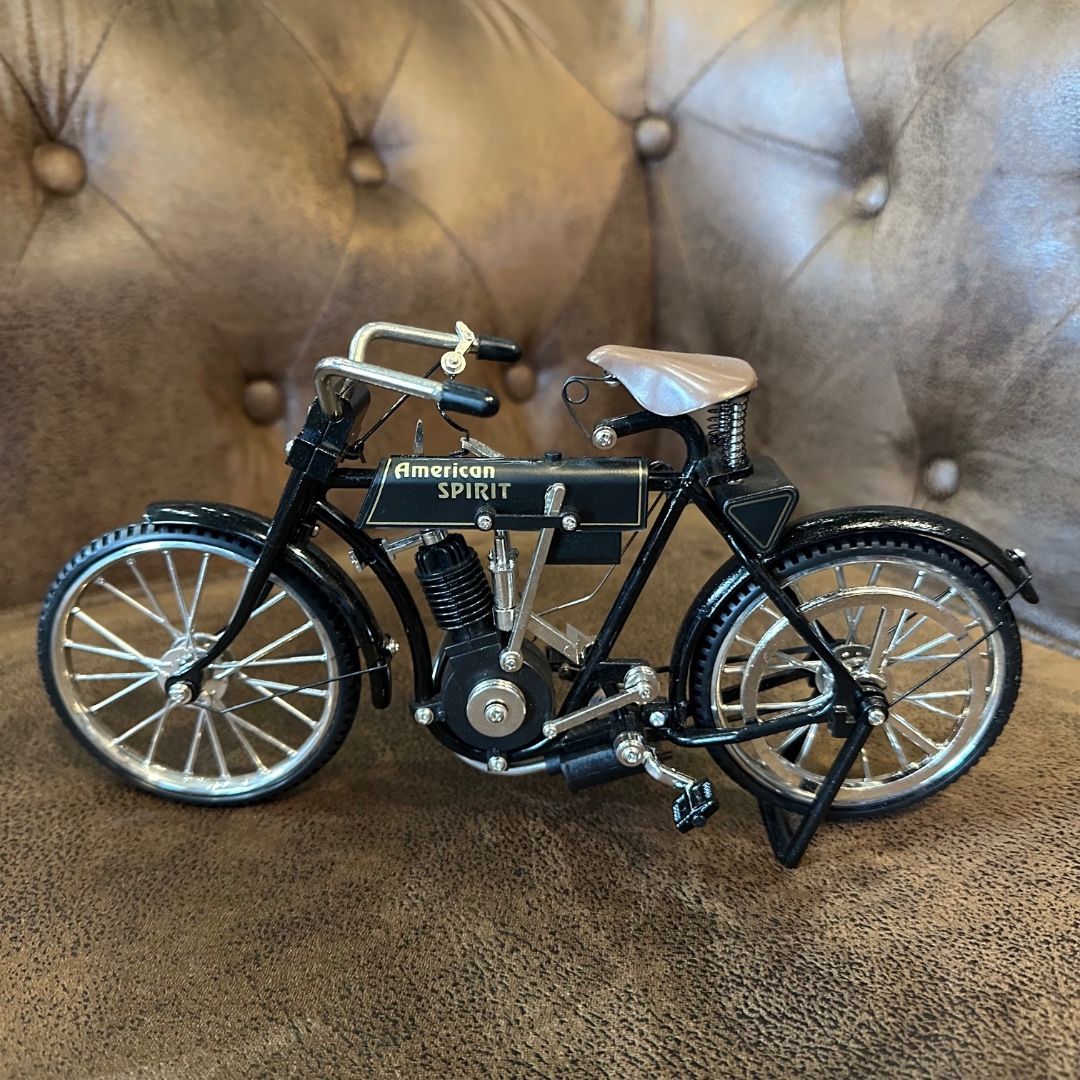 Modellbausatz VINTAGE 1903 AMERICAN SPIRIT MOTORRAD (1:10)