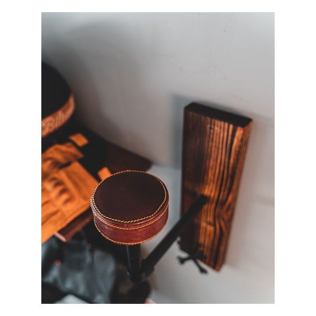 TRIP MACHINE Motorradhelm-Wandhalterung