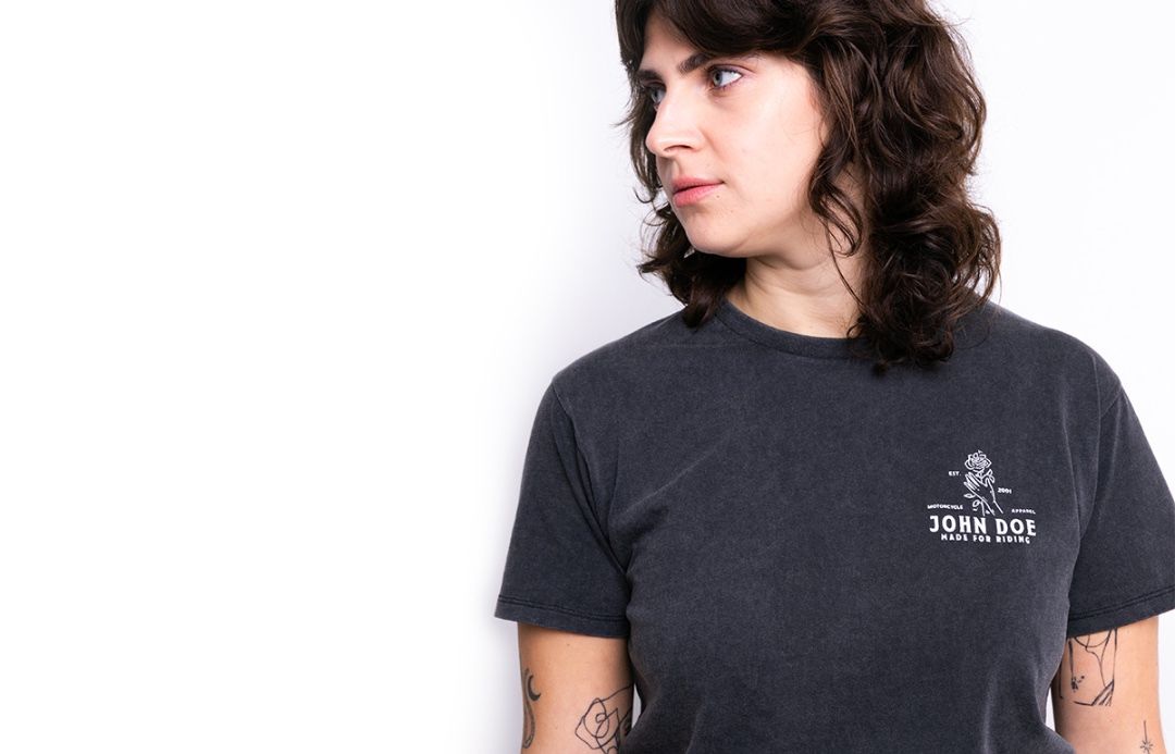 JOHN DOE T-Shirt ROSA VERLAUFEND